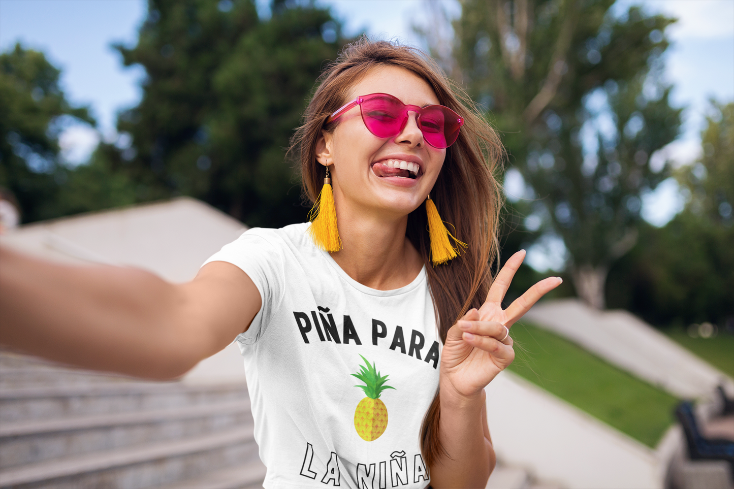 Piña Para La Niña T-Shirt
