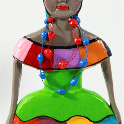 Congo Pollera Carved Doll Closeup